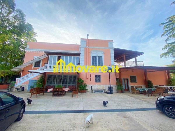 casa indipendente in vendita a Bari in zona Mungivacca