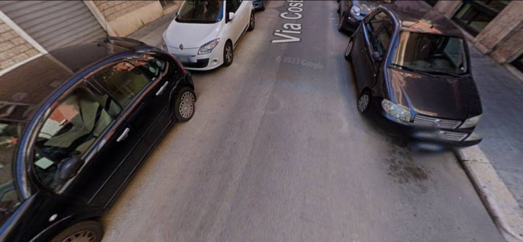 negozio in vendita a Bari in zona Libertà