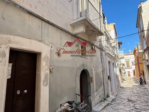 casa indipendente in vendita a Bari in zona Murat