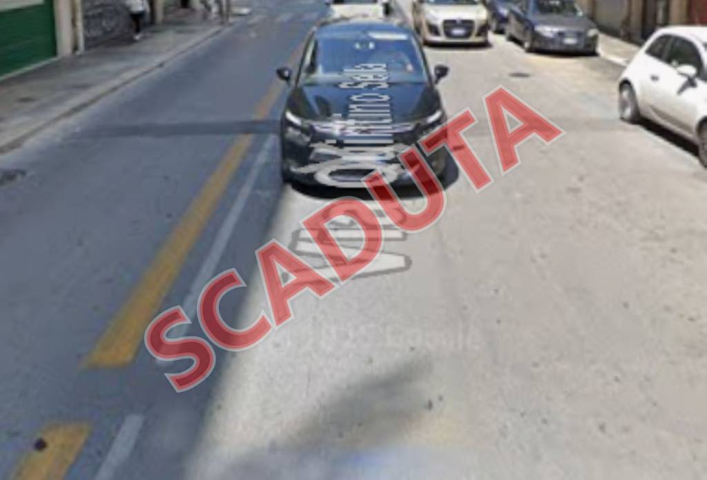 negozio in vendita a Bari in zona Murat