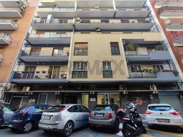 negozio in vendita a Bari in zona Murat