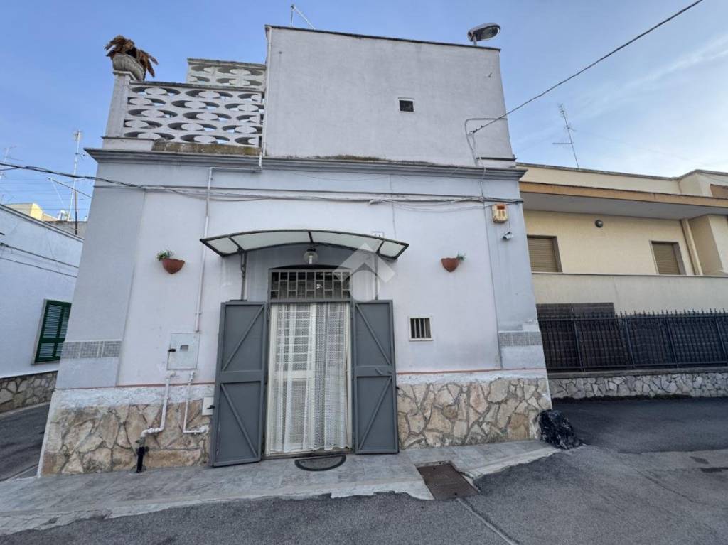 appartamento in vendita a Bari in zona Palese/Macchie