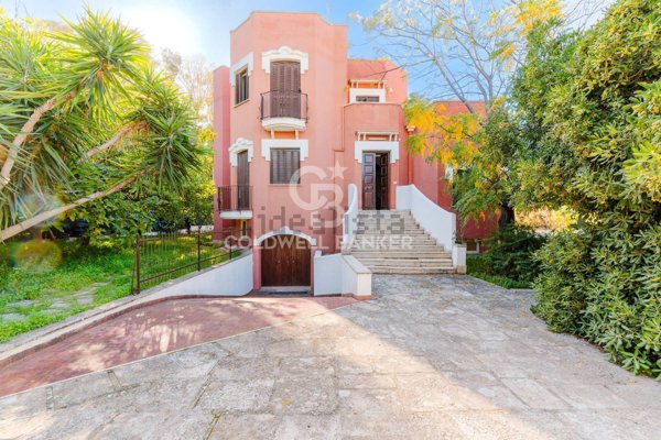 casa indipendente in vendita a Bari in zona Santo Spirito