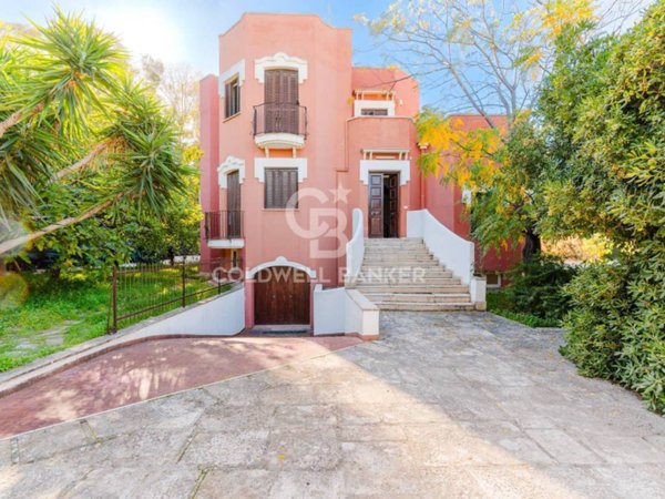 casa indipendente in vendita a Bari in zona Santo Spirito