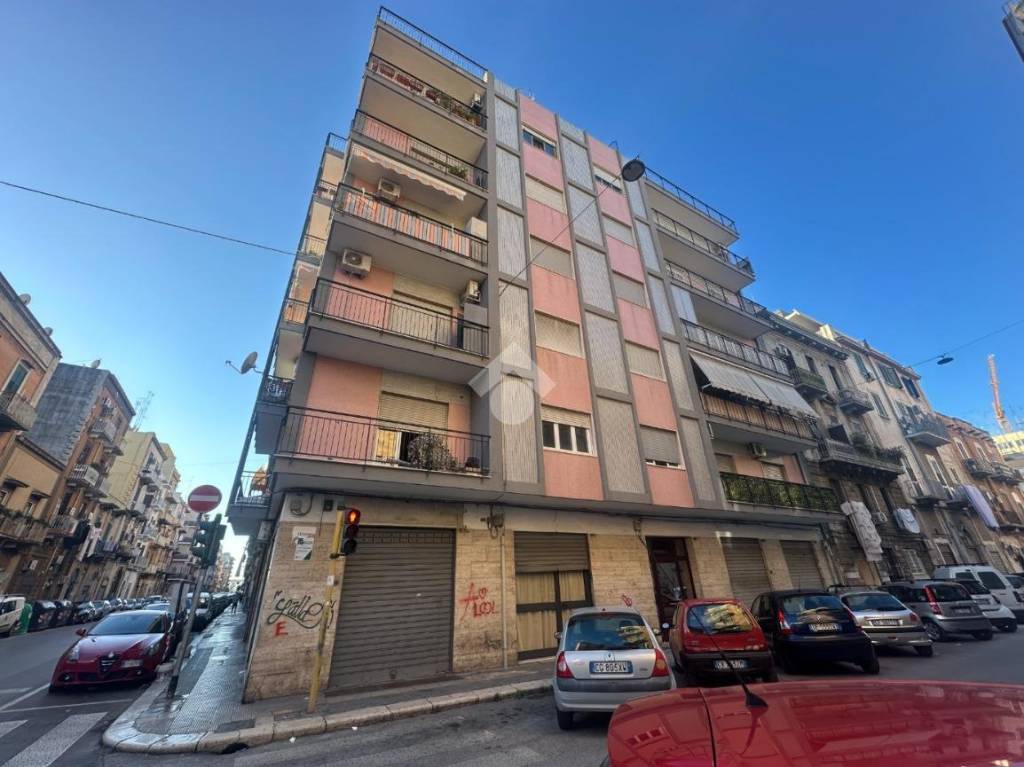 appartamento in vendita a Bari in zona Libertà
