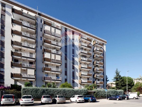 appartamento in vendita a Bari in zona Loseto