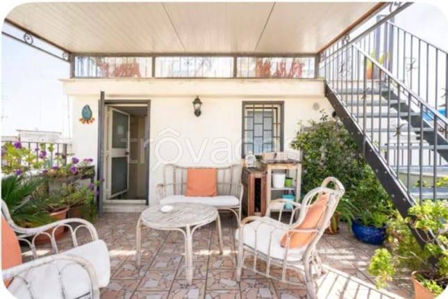 casa indipendente in vendita a Bari in zona Città Vecchia