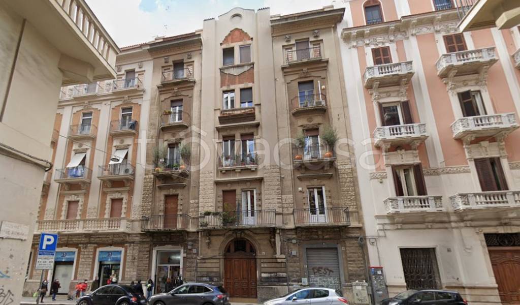 negozio in vendita a Bari in zona Madonnella