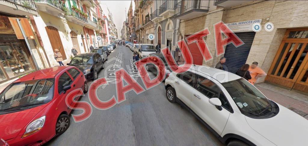 negozio in vendita a Bari