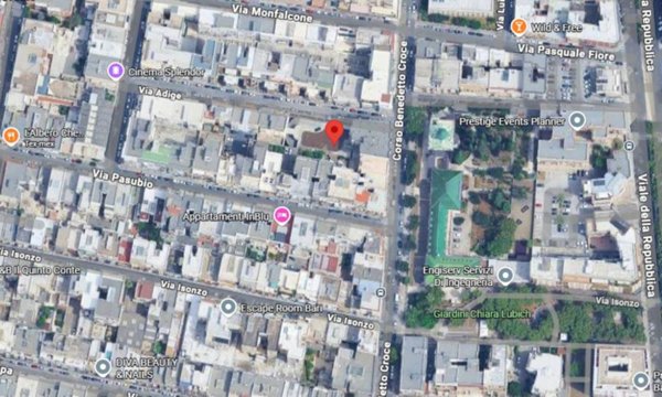 locale commerciale in vendita a Bari in zona Carrassi