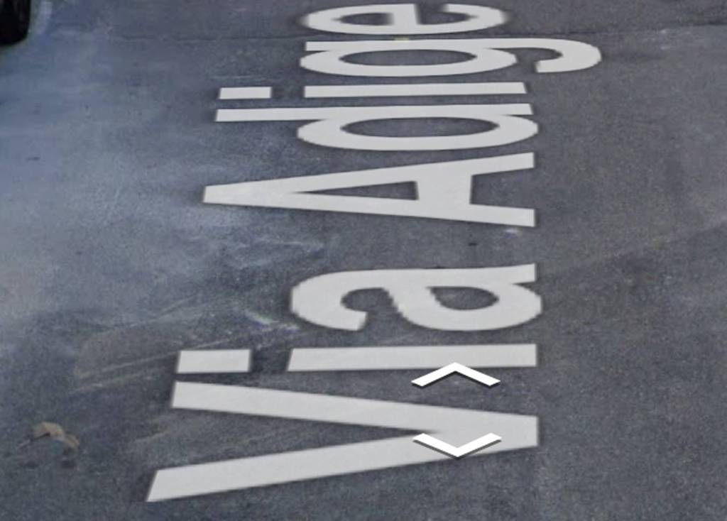 locale commerciale in vendita a Bari in zona Carrassi