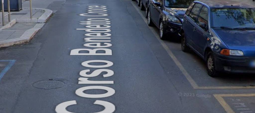 locale commerciale in vendita a Bari in zona Carrassi