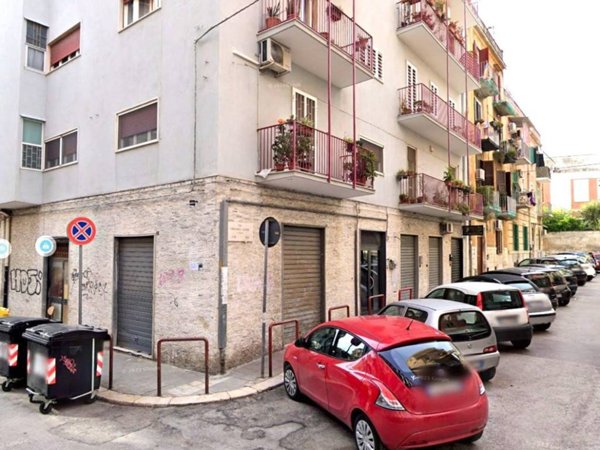 negozio in vendita a Bari in zona San Pasquale