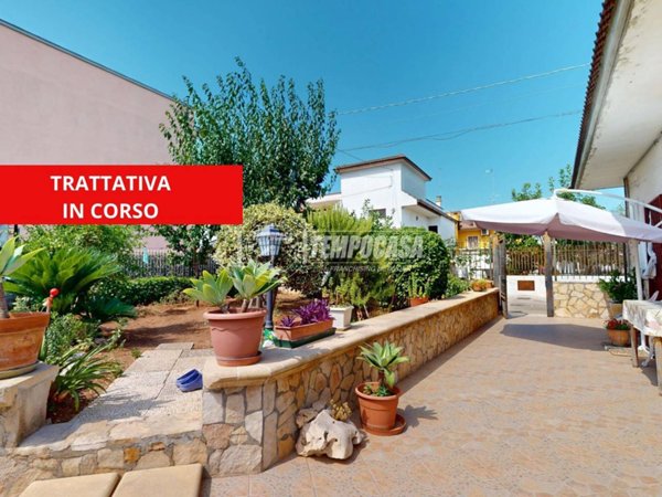 casa indipendente in vendita a Bari in zona Carbonara