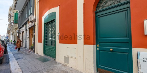 locale commerciale in vendita a Bari in zona Murat