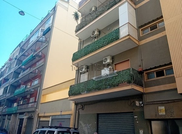 locale commerciale in vendita a Bari in zona Libertà