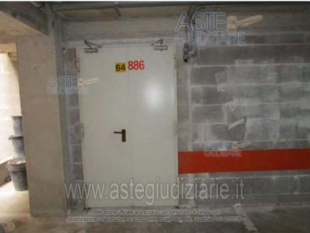 locale commerciale in vendita a Bari in zona Poggiofranco