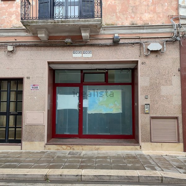 locale commerciale in vendita a Bari in zona Carbonara