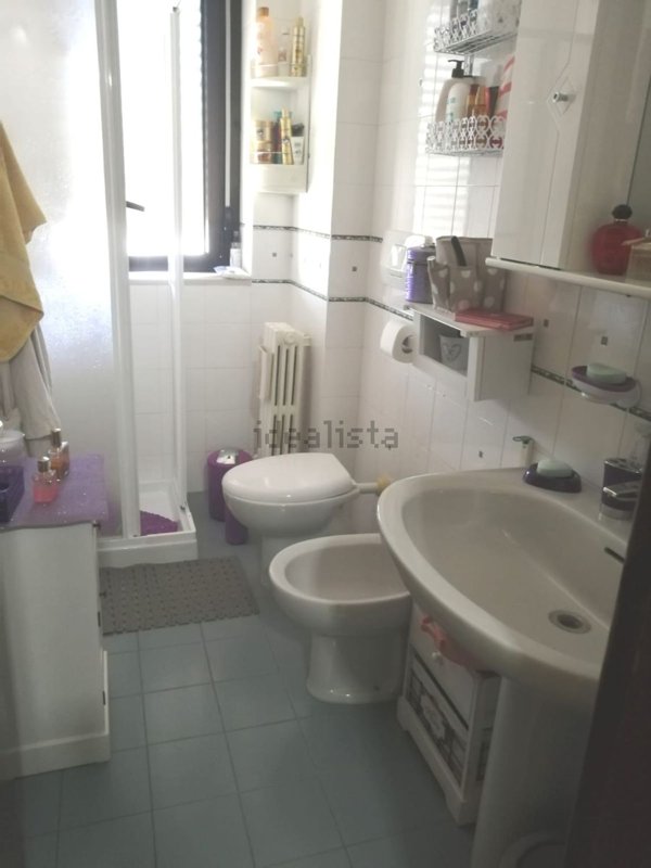 ufficio in vendita a Bari in zona Picone