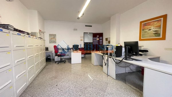 ufficio in vendita a Bari in zona San Pasquale