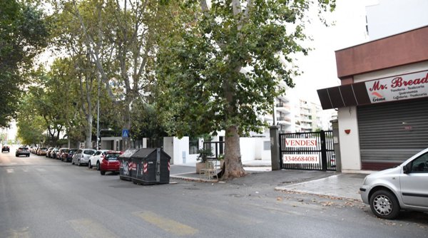 locale commerciale in vendita a Bari in zona Picone