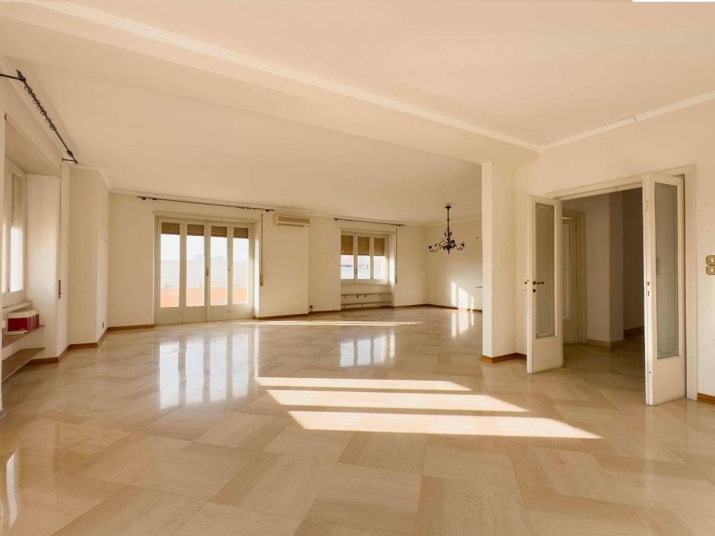 appartamento in vendita a Bari in zona Madonnella