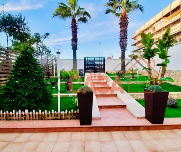 casa indipendente in vendita a Bari in zona Santo Spirito