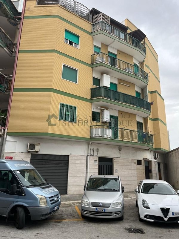 casa indipendente in vendita a Bari in zona Libertà