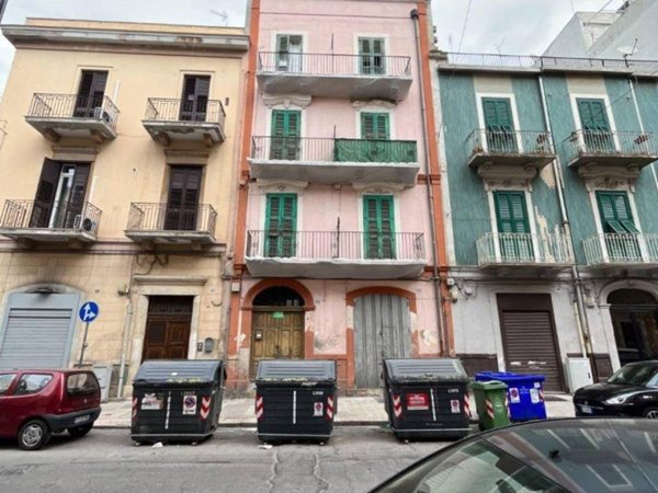 casa indipendente in vendita a Bari in zona Libertà