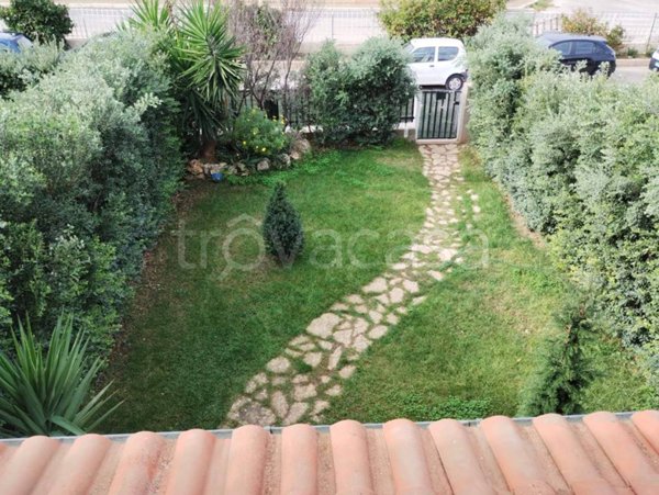 casa indipendente in vendita a Bari in zona Torre a Mare