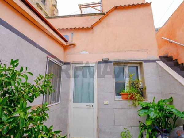 casa indipendente in vendita a Bari in zona Carbonara