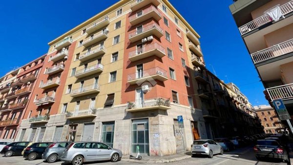 negozio in vendita a Bari in zona Madonnella