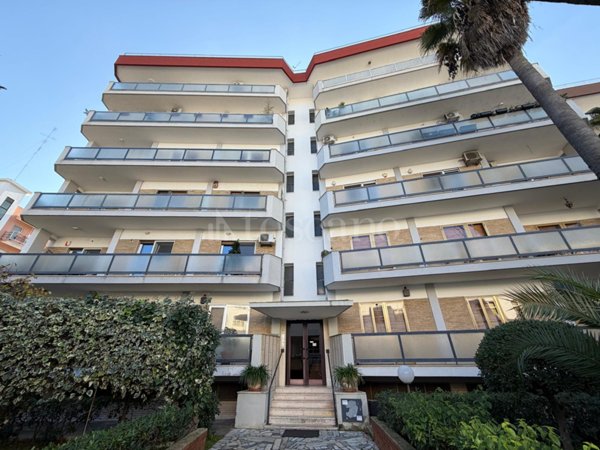 casa indipendente in vendita a Bari in zona Carrassi