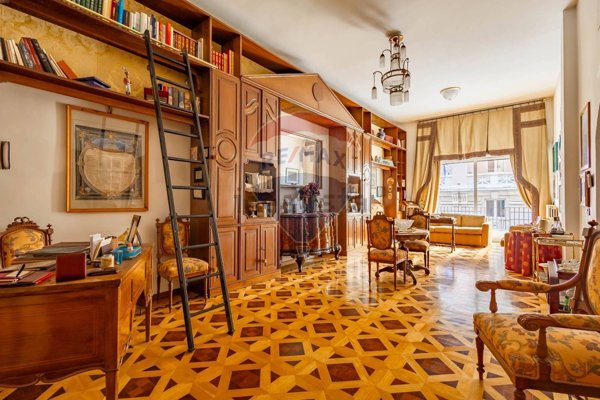 appartamento in vendita a Bari in zona Città Vecchia