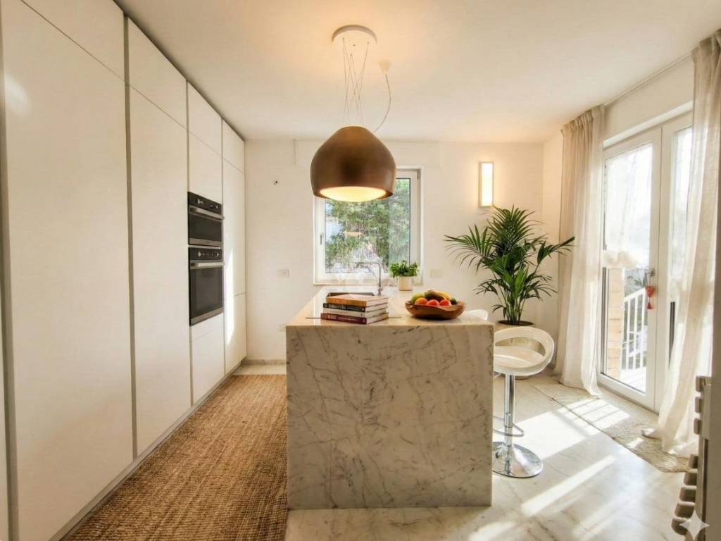 casa indipendente in vendita a Bari in zona Torre a Mare