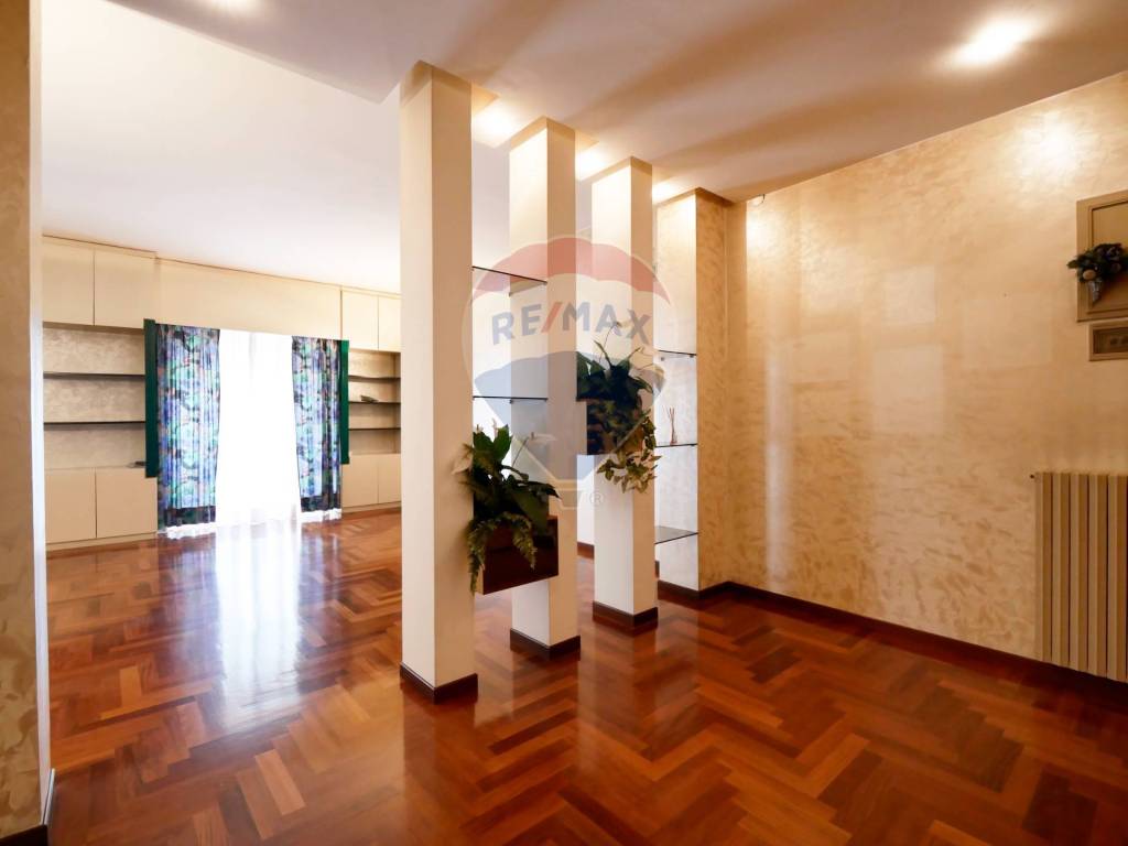 appartamento in vendita a Bari in zona Carrassi