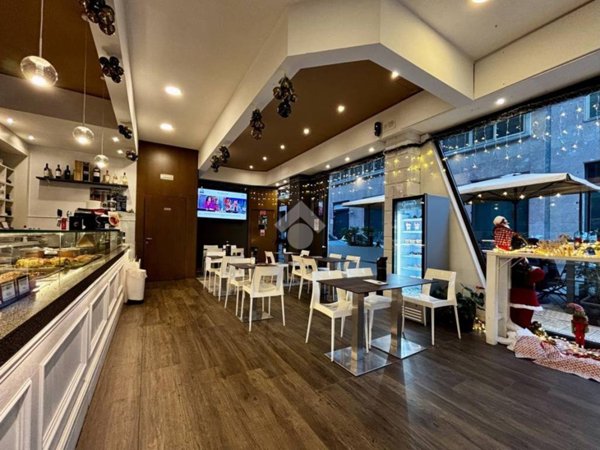 negozio in vendita a Bari in zona Murat