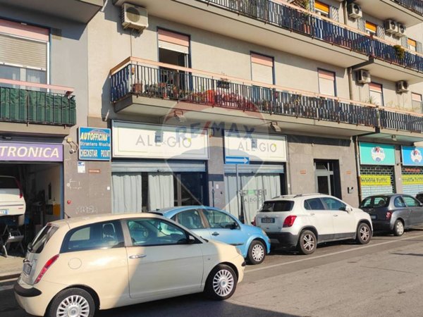 negozio in vendita a Bari in zona Libertà