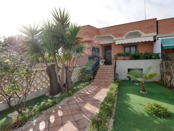 casa indipendente in vendita a Bari in zona Palese/Macchie