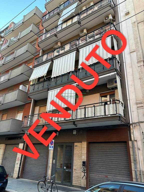 negozio in vendita a Bari in zona Libertà