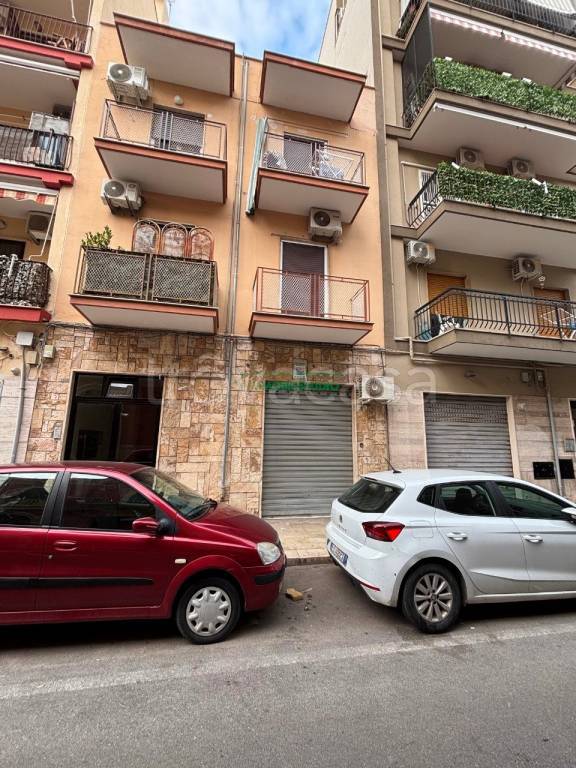negozio in vendita a Bari in zona Carrassi