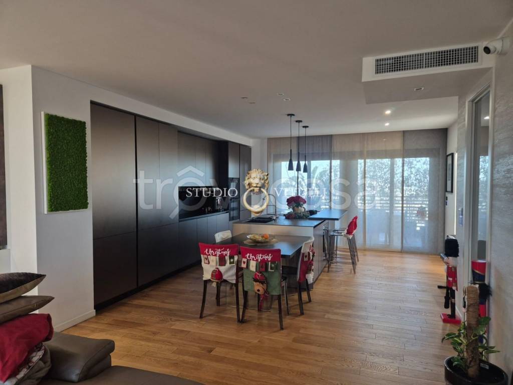 appartamento in vendita a Bari in zona Picone