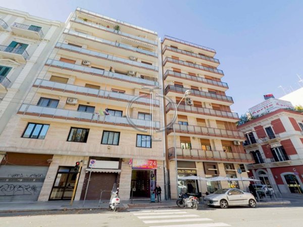 negozio in vendita a Bari in zona Madonnella