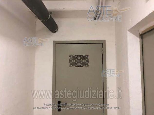 locale commerciale in vendita a Bari