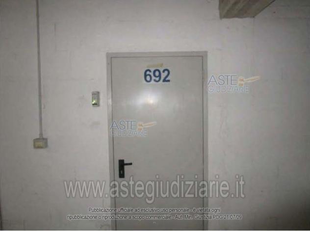 locale commerciale in vendita a Bari in zona Poggiofranco