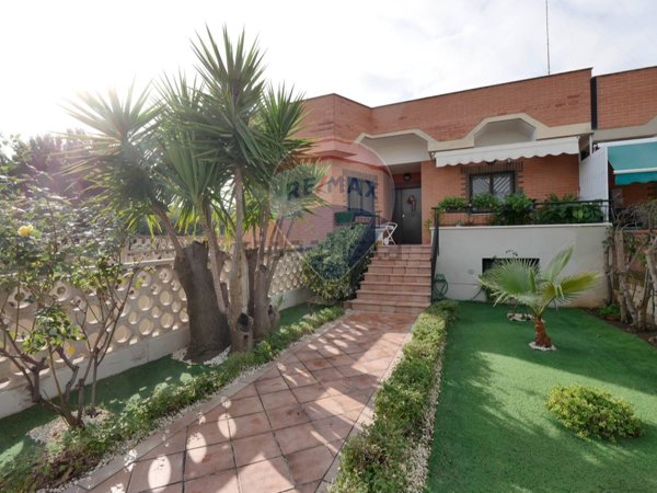 casa indipendente in vendita a Bari in zona Palese/Macchie