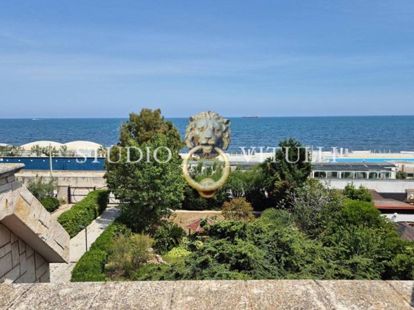 casa indipendente in vendita a Bari in zona Fesca