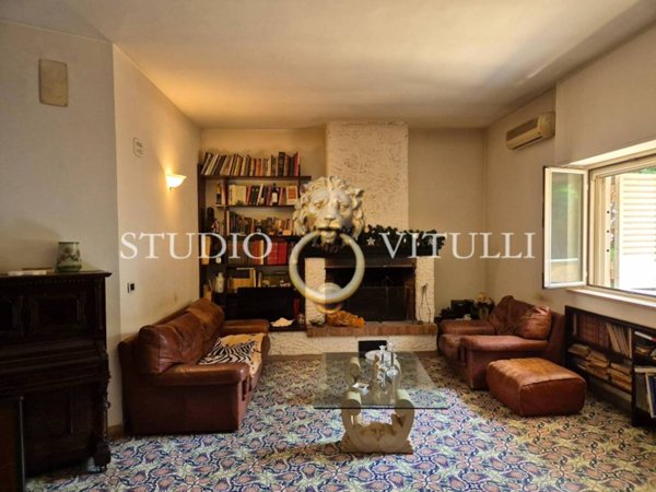 casa indipendente in vendita a Bari in zona Fesca