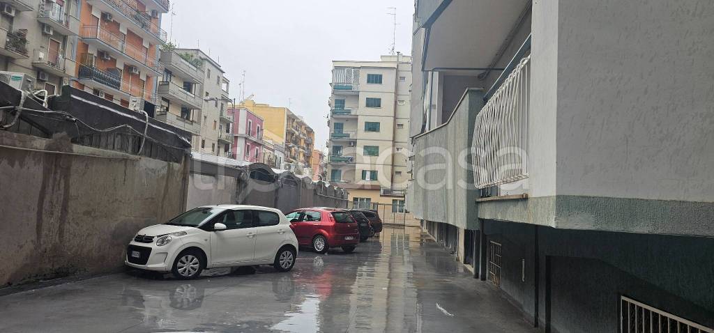 negozio in vendita a Bari in zona Carrassi