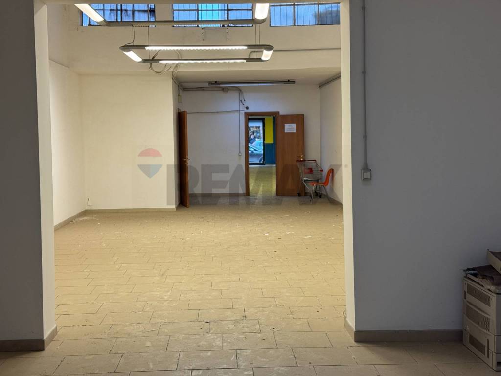 negozio in vendita a Bari in zona San Pasquale